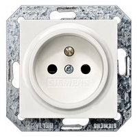 РОЗЕТКА SCHUKO 10A DC/16А AC 250В С ЗАЩИТНЫМ КОНТАКТОМ И ЗАЩИТНЫМИ ШТОРКАМИ ЭЛ.-МЕХ.ЧАСТЬ DELTA I-SYSTEM ТИТАНОВО-БЕЛЫЙ Siemens 5UB1918