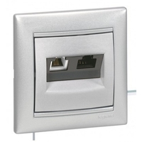 Розетка компьютерная + телефонная 2-м СП Etika RJ45 RJ11 кат.5E UTP механизм алюм. Leg 672452 Legrand