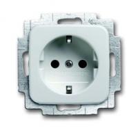 Розетка SCHUKO 16А 250В, с LED подсветкой, Busch-Duro 2000 SI/Reflex SI, альпийский белый | 2013-0-5291 2CKA002013A5291 ABB