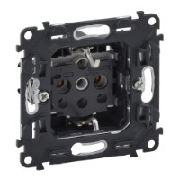 Розетка 1-м СП Valena In'matic 16А IP20 250В 2P+E винт. клеммы механизм Leg 753025 Legrand