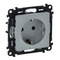 Механизм розетки 1-м СП Valena Life 16А IP20 250В 2P+E защ. шторки безвинт. клеммы с лицев. панелью алюм. Leg 753620 Legrand