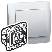 Светорегулятор PLC/ИК 300Вт Legrand 775649