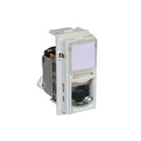 Розетка компьютерная 1мод. Living Now RJ45 кат.6A UTP песочн. Leg BTC KM4279C6A Legrand