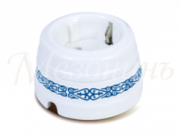 Розетка фарф. , двухпол., с з/к (в компл. подъем. рамкой D70x45),кол. Ornaments, цвет - МЕДЕО гол.лазурь, ТМ "МезонинЪ" | GE70301-77 GREENEL